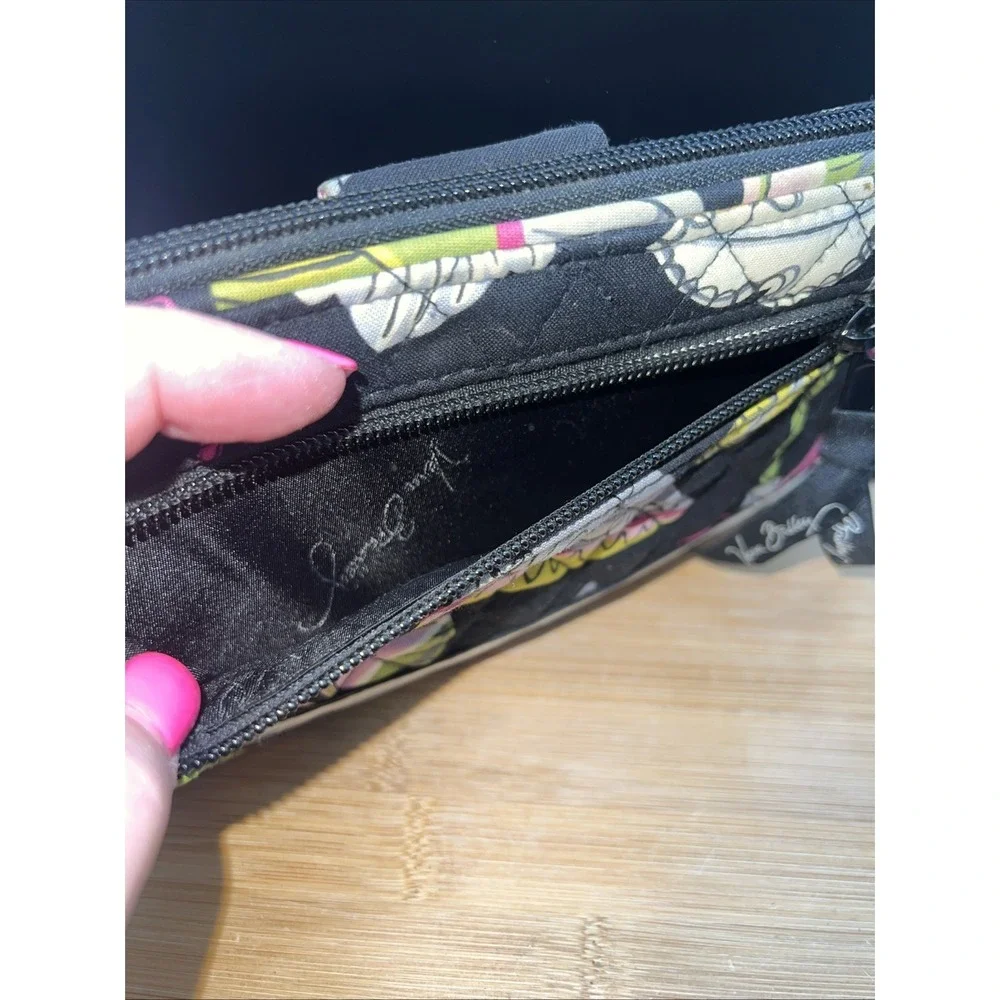 Vera Bradley Large Wallet Quilted Floral Leaf Turn Lock Zip Around Multicolor - Picture 5 of 8